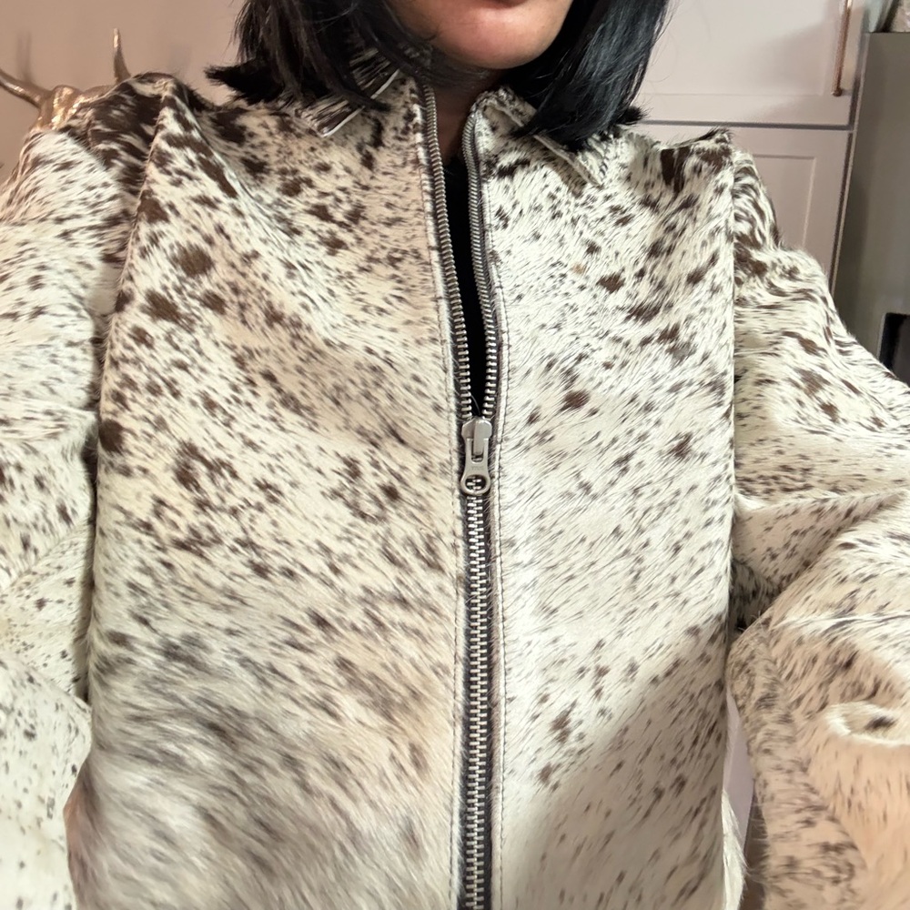 Cow Hide Jacket - Picture 2 of 3